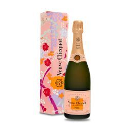 <b>Veuve Clicquot Rose NV 750ml<b><P><font size="1.5"> </b>(Vintage year in the above image is for display purposes only)</font>